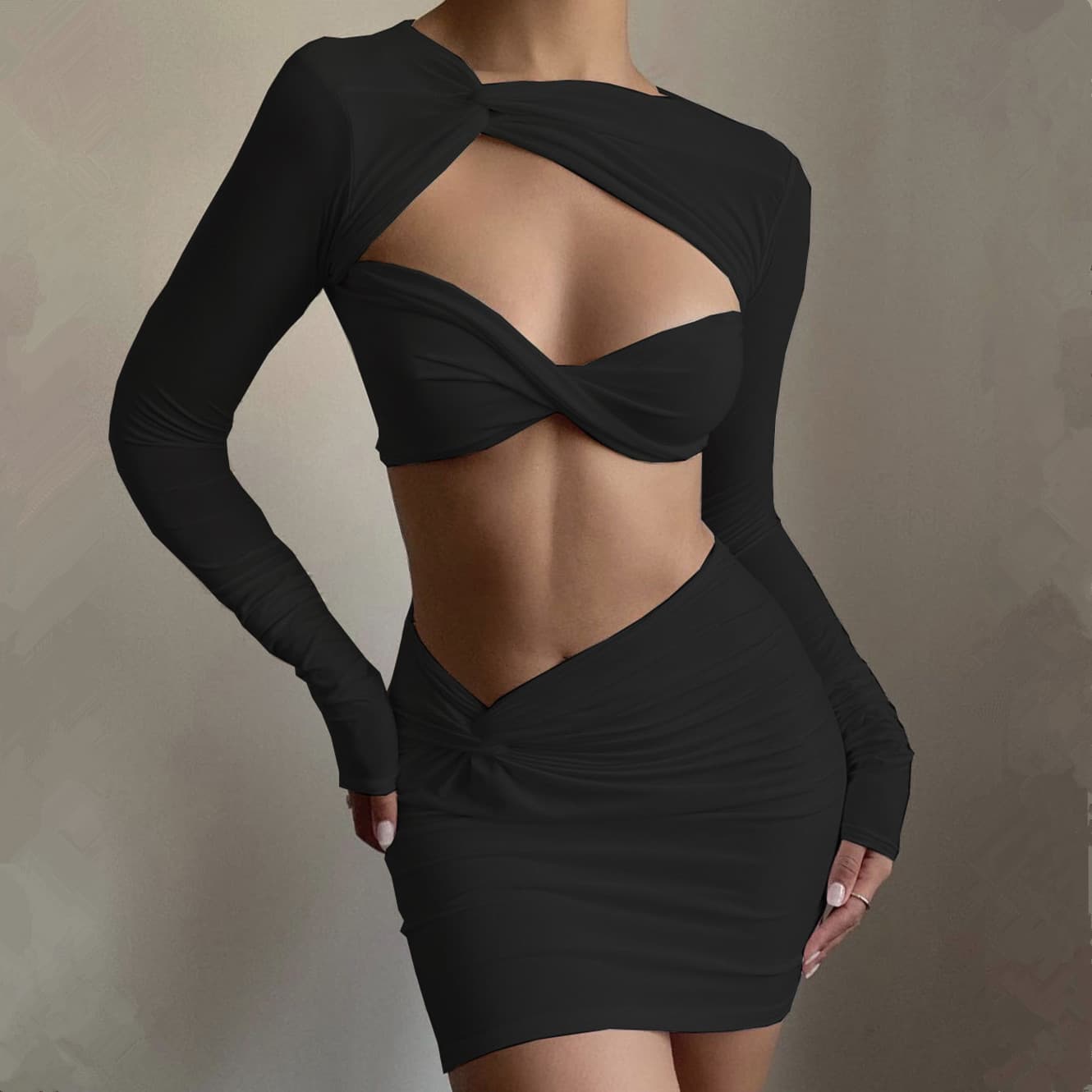 Sexy Midriff Long-sleeved Skirt Two-piece Spice Outfit 1