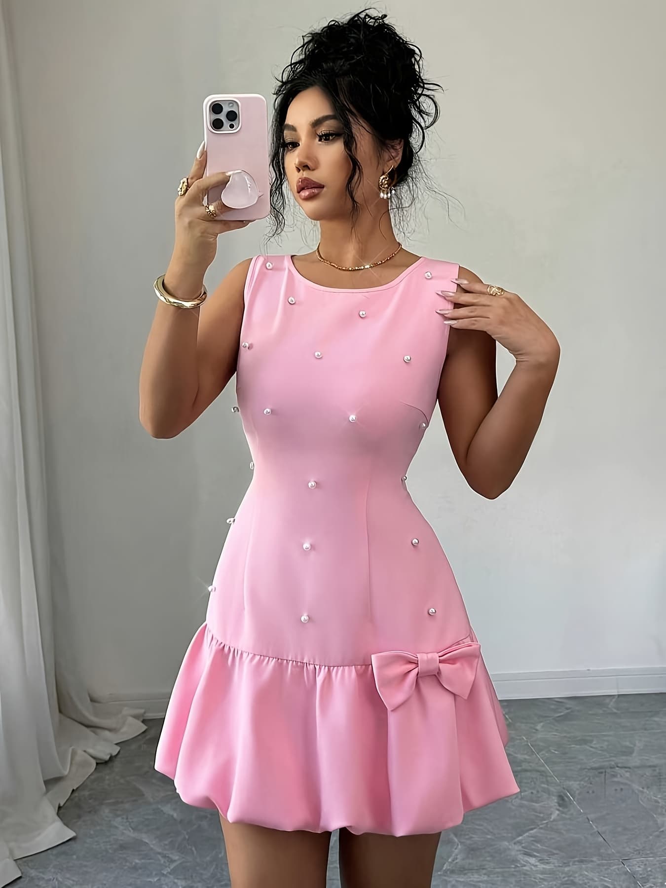 A New Spring and Summer French Elegant Mini Dress with a 1